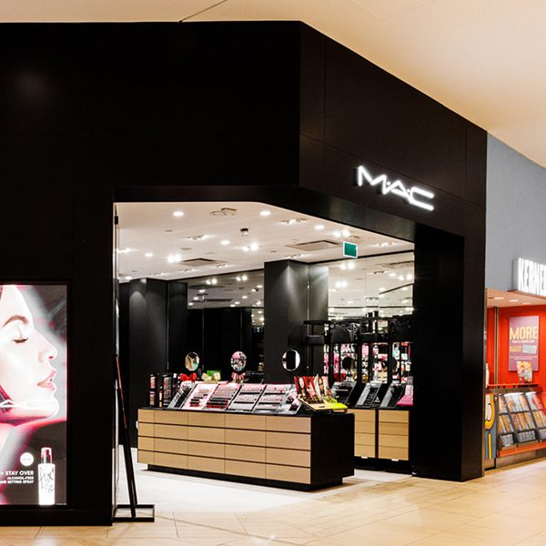 Mac storefront